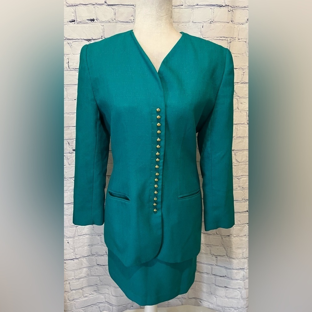Vintage Sassoon Teal Skirt Suit With Gold Tone Buttons 2 Pcs Set Size 8